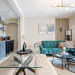 Chic Garden Escape In Clifton Апартаменти *