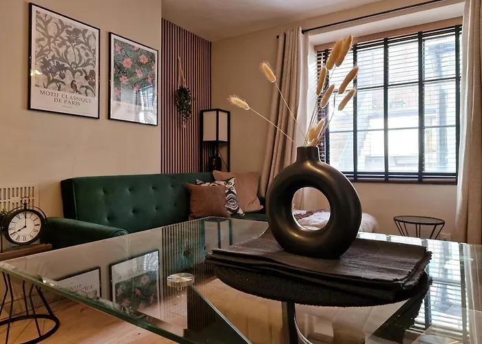 Chic Garden Escape In Clifton * Бристоль